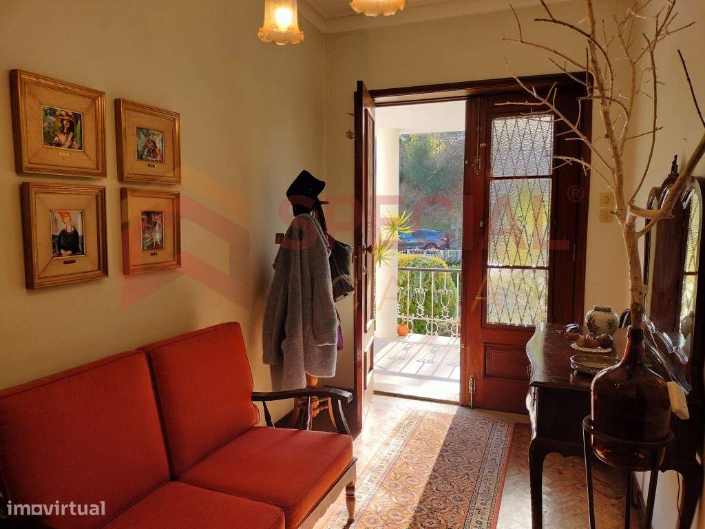 Moradia T7 inserida em terreno de 1950m2 no centro dos Carvalhos, P... - Grande imagem: 4/60