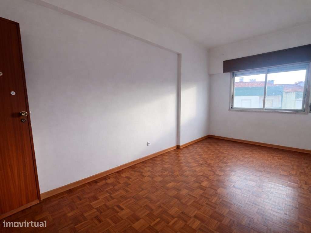 Apartamento T3 com Marquises-10
