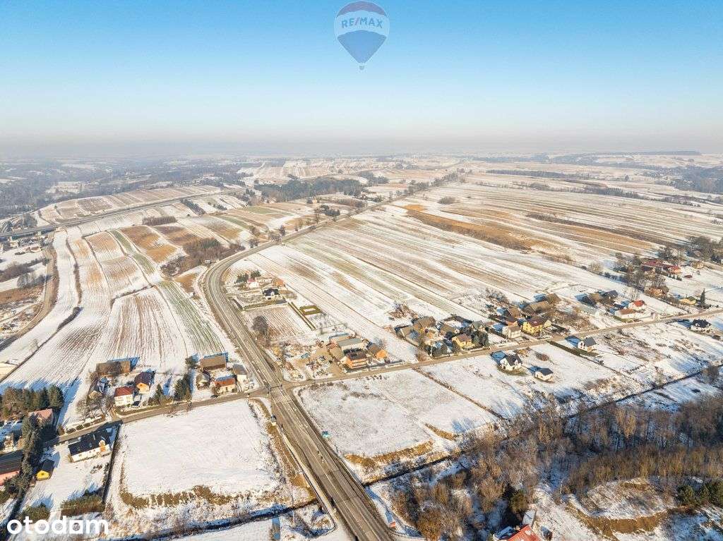 Działka usługowa z wz przy S7-9