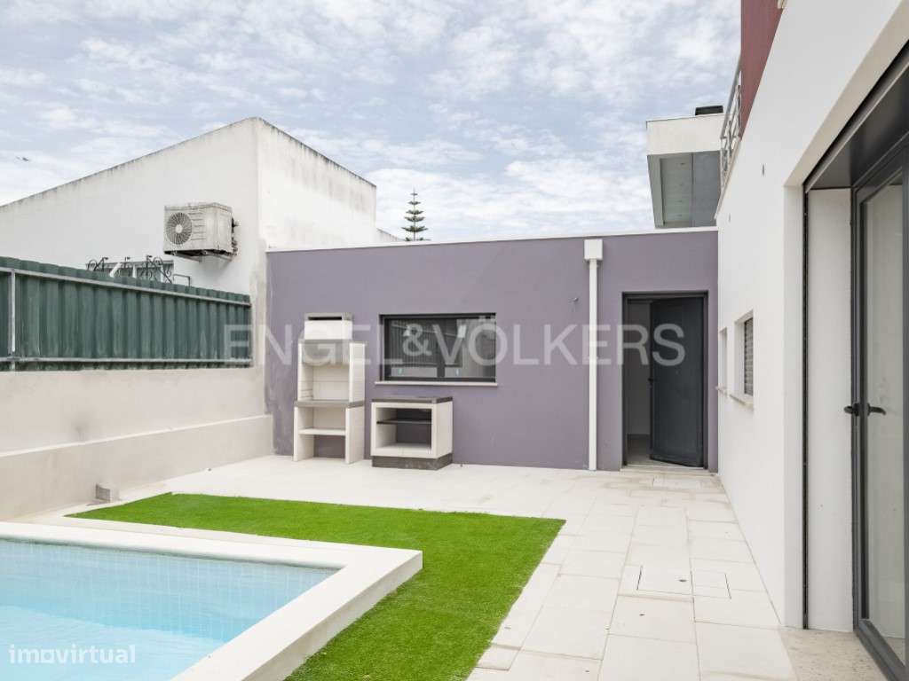 Moradia T4 com Piscina - Aroeira - Grande imagem: 2/52