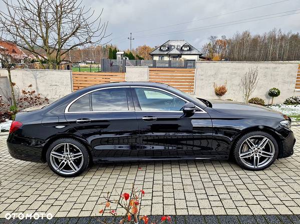 Mercedes-Benz Klasa E 220 d 4-Matic 9G-TRONIC - 4