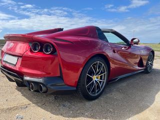 Ferrari 812 GTS Standard