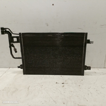 Radiador De Ac Volkswagen Passat (3B3) - 2