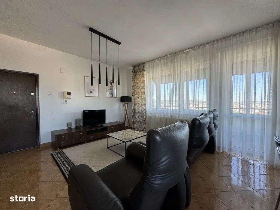 Apartament cu 4 camere,160mp, Zona Andrei Muresanu - Imagine principală: 1/8