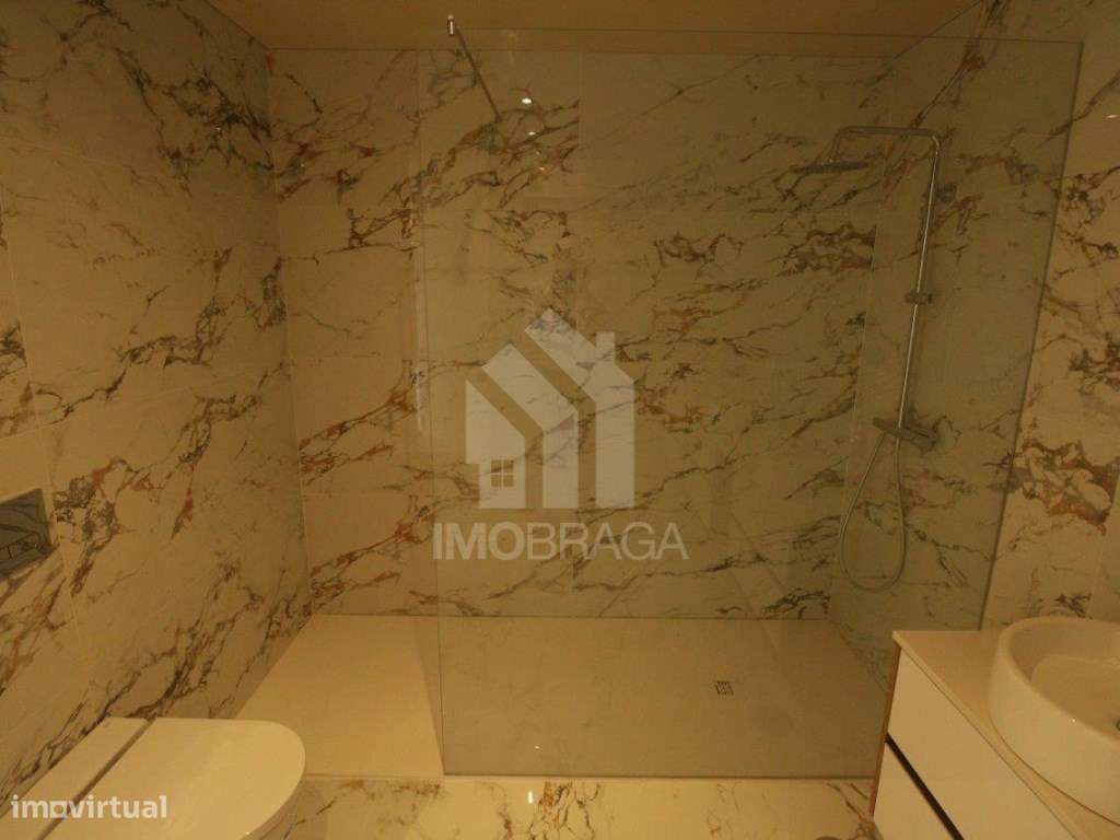 Moradia de Gaveto T3 Nova com 3 Suites | Pronta a Habitar | S. Pedr...-14