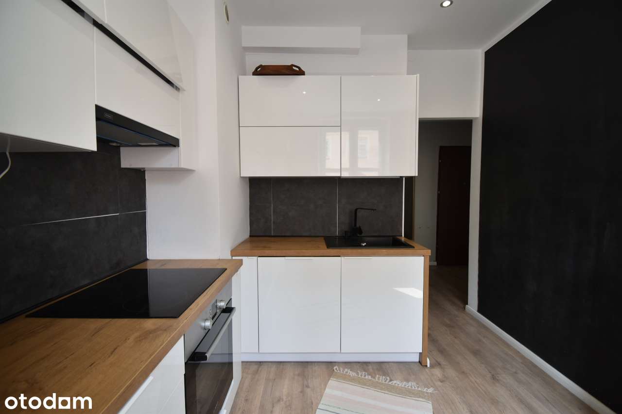 Mieszkanie 2 pokojowe w samym centrum miasta! 1 piętro, umeblowane !-3