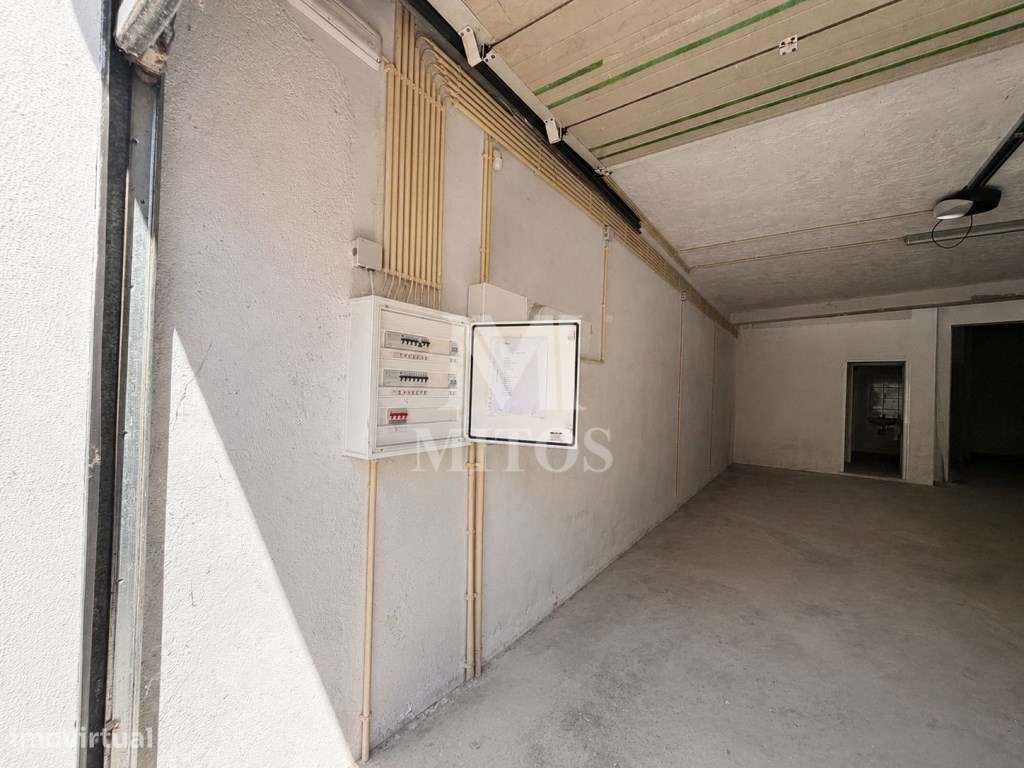 Armazém com 193 m² para venda em Darque - Viana do Castelo-7