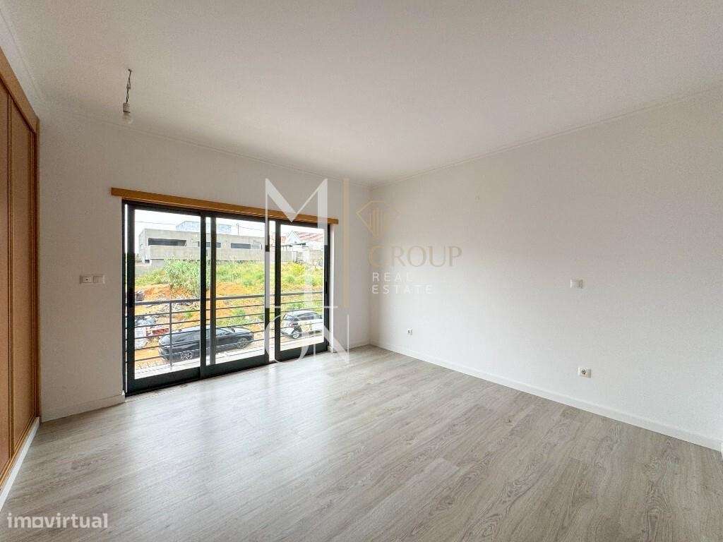 MORADIA T5 RENOVADA | GARAGEM 100 m2 | PRONTA A HABITAR – FEIJÓ-39