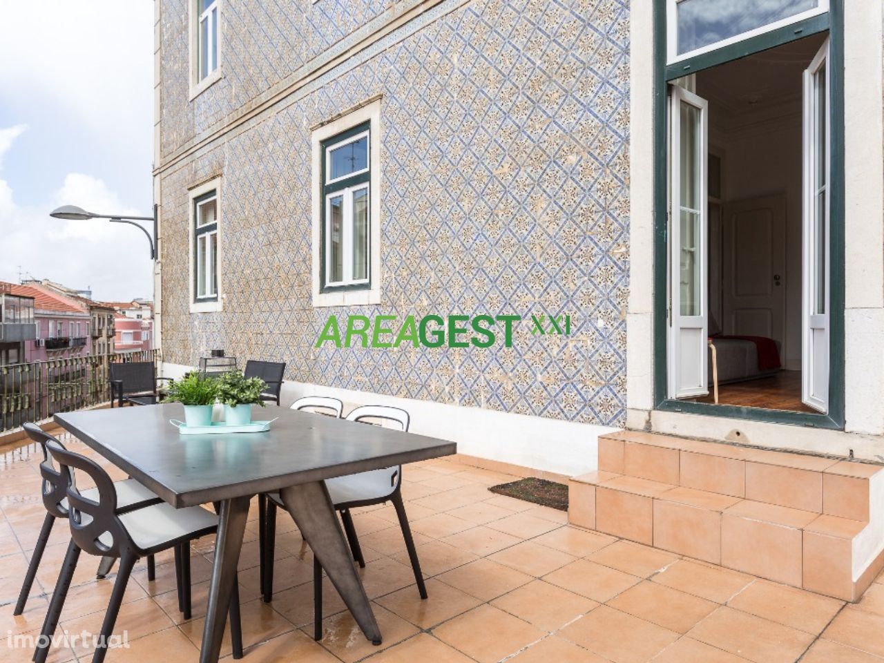 Apartamento T3 com terraço, para venda em Arroios, Lisboa