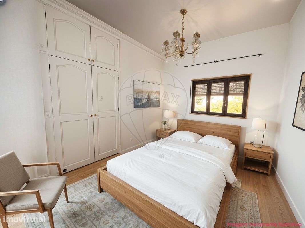 Moradia T5 para venda-24