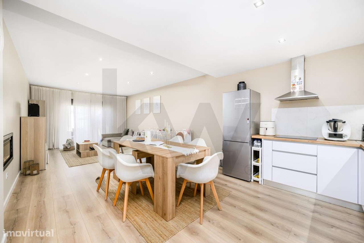 Moradia Térrea Renovada c/ Piscina e Jardim – A 10min da Estação Arrot - Grande imagem: 3/21