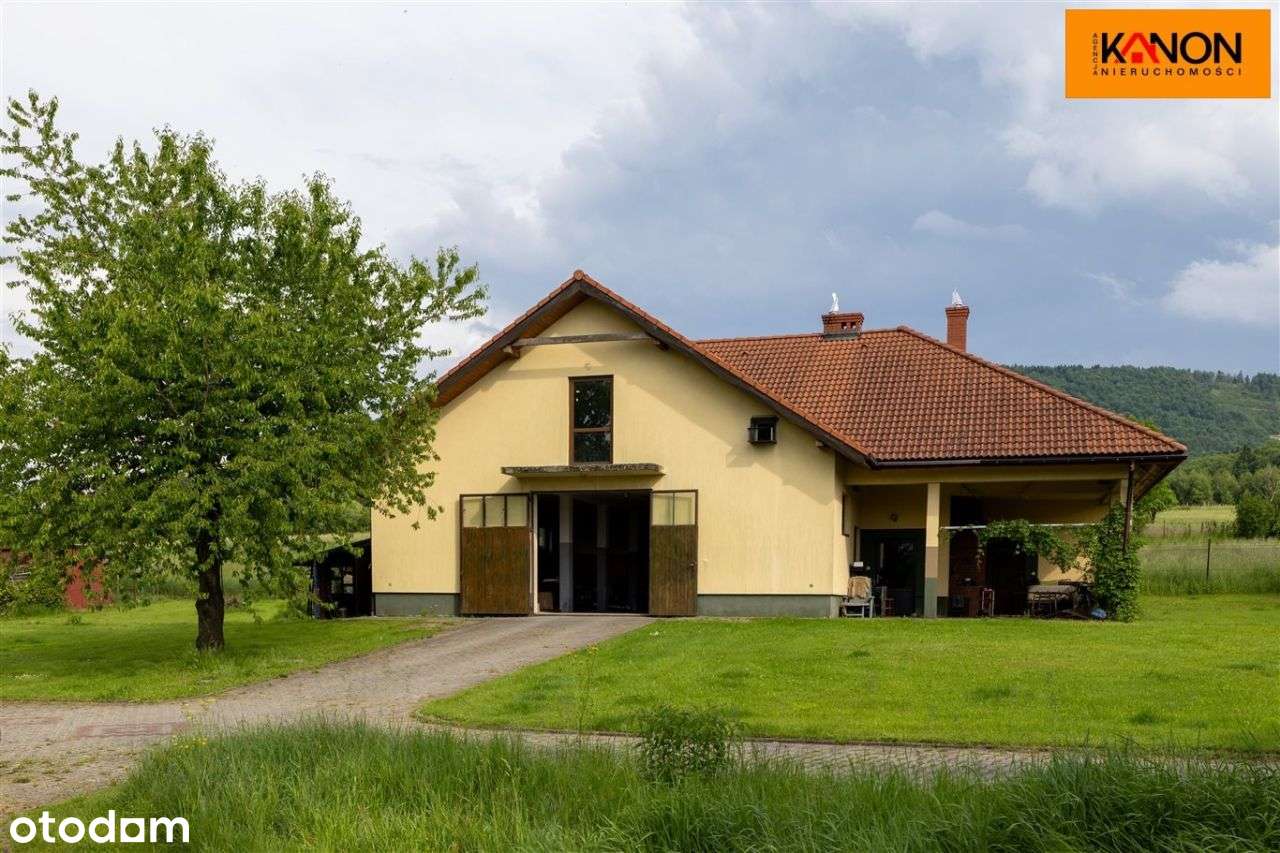 Dom, 301,20 m², Kozy-9