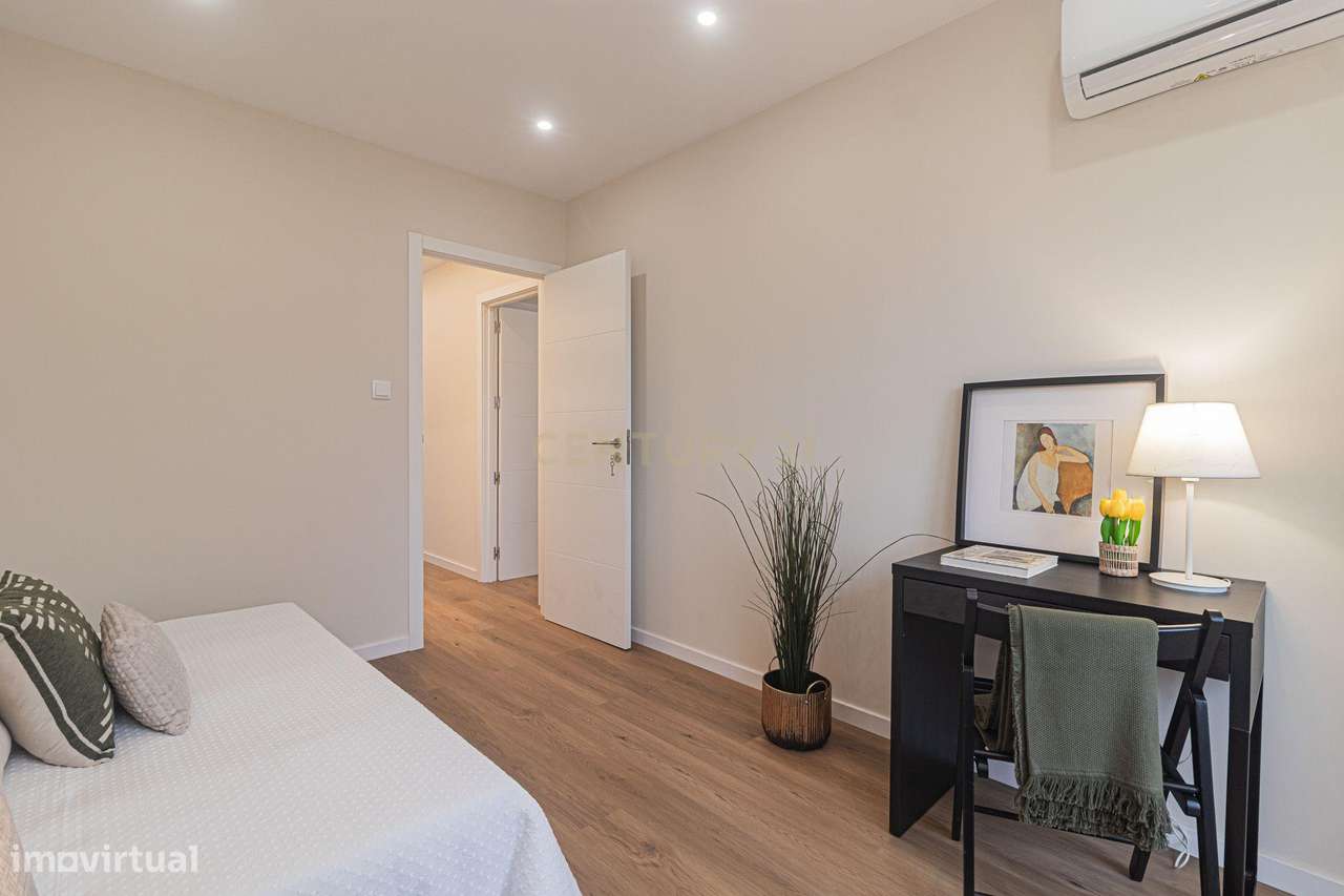 ✨ T2 Totalmente Remodelado com Terraço ✨-25