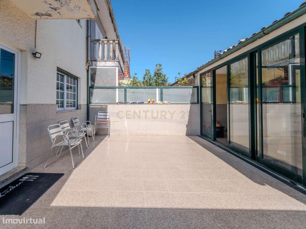 Moradia Geminada em Valongo, Porto - 4 Quartos e Garagem - Grande imagem: 4/48