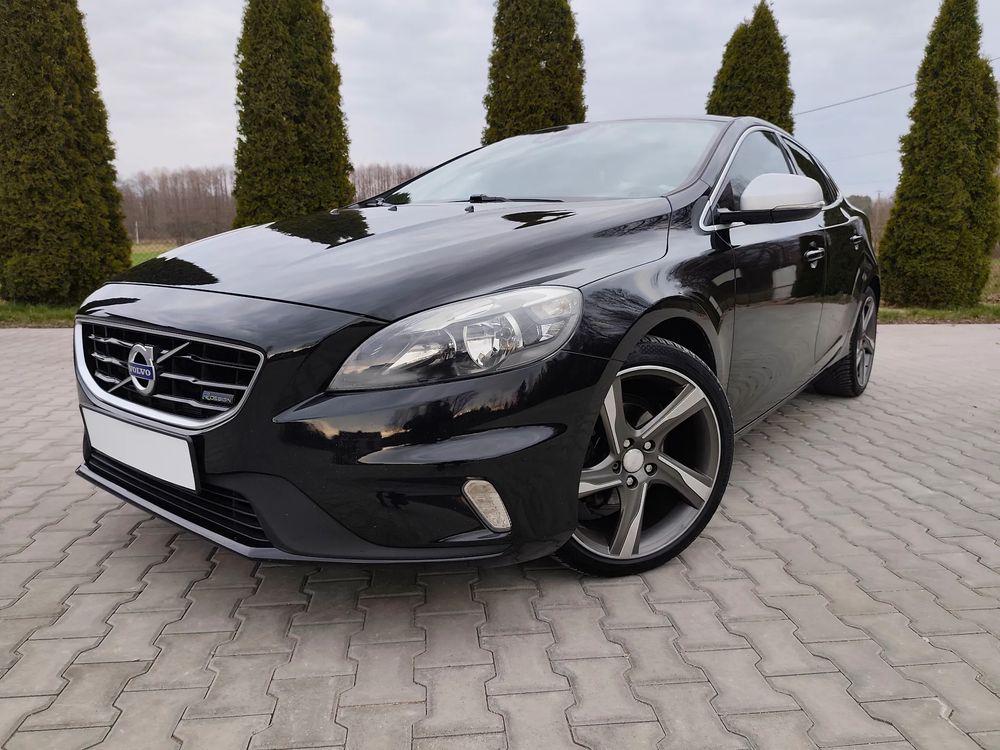 Volvo V40 II D2 R Design 2013