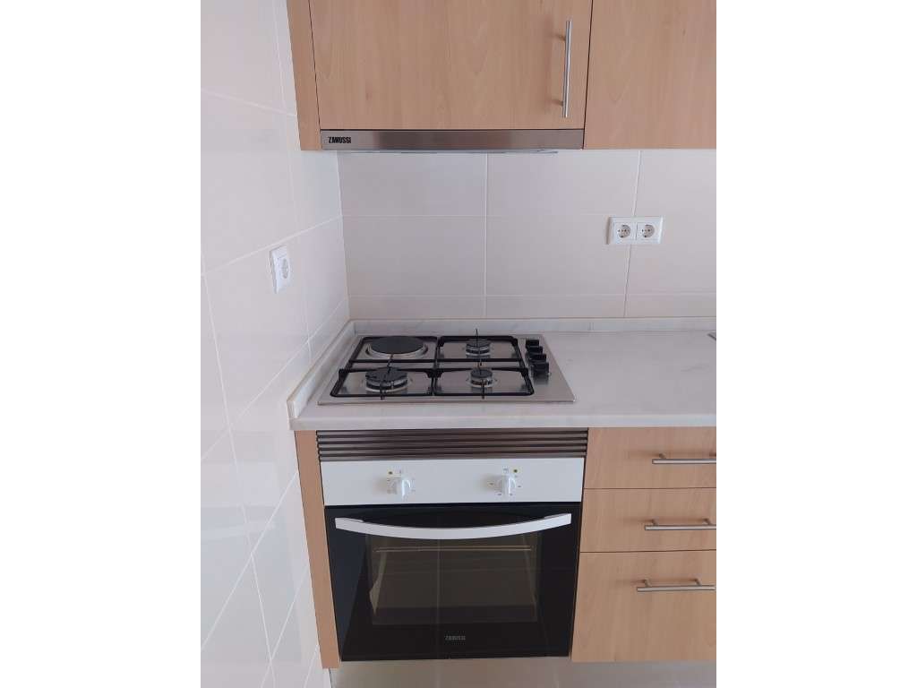 T1 Amadora com terraço - Grande imagem: 4/16