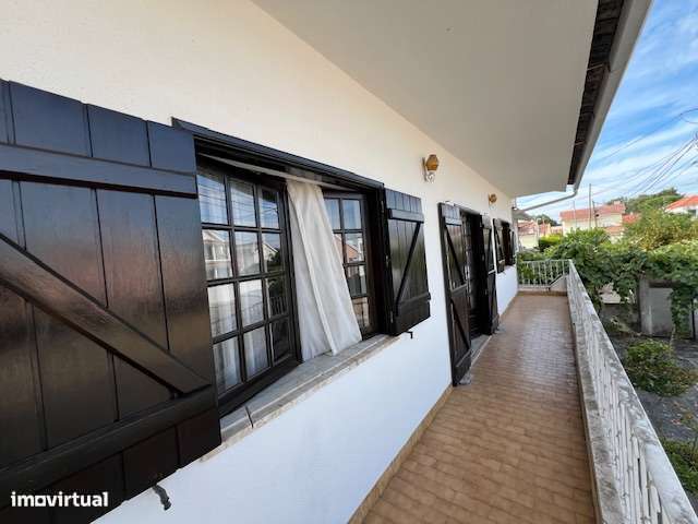 Moradia c/ Garagem, 692m2 de terreno, na Aroeira!-32