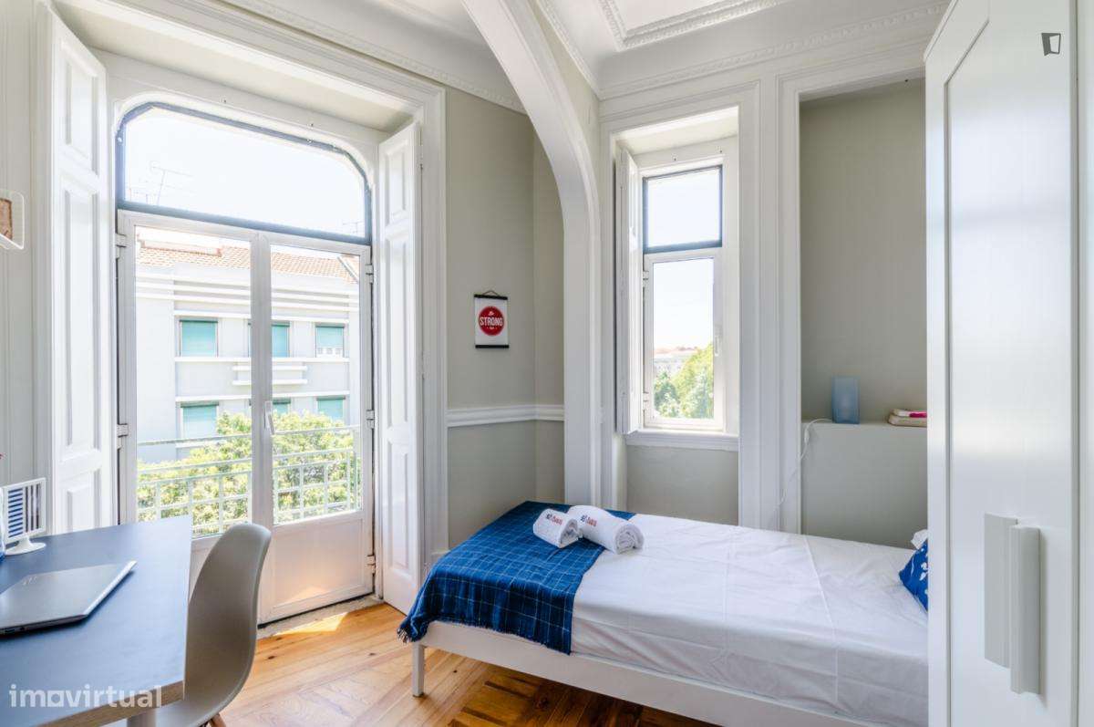 Quarto - localizado em Arroios Lisbon - Grande imagem: 2/20
