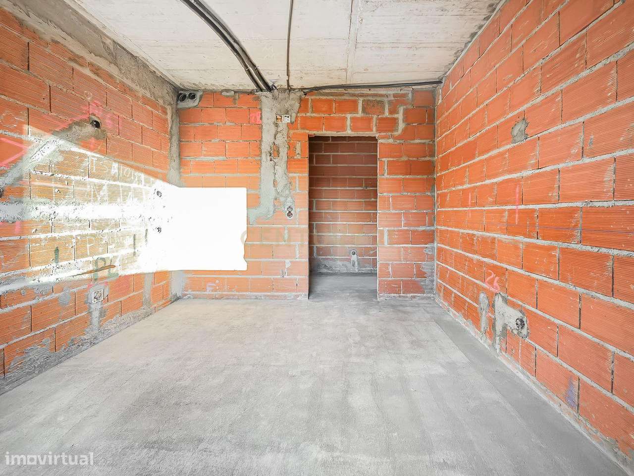 T2 NOVO – MOINHO DO GUIZO (Lote B19) 1º Andar-20