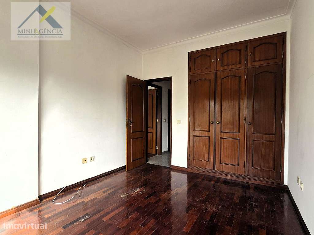 Apartamento T2 na Av. Bento Gonçalves em Setúbal-16