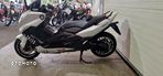 Yamaha Tmax - 12