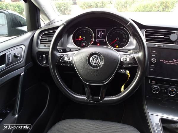 VW Golf 1.0 TSI Confortline - 11