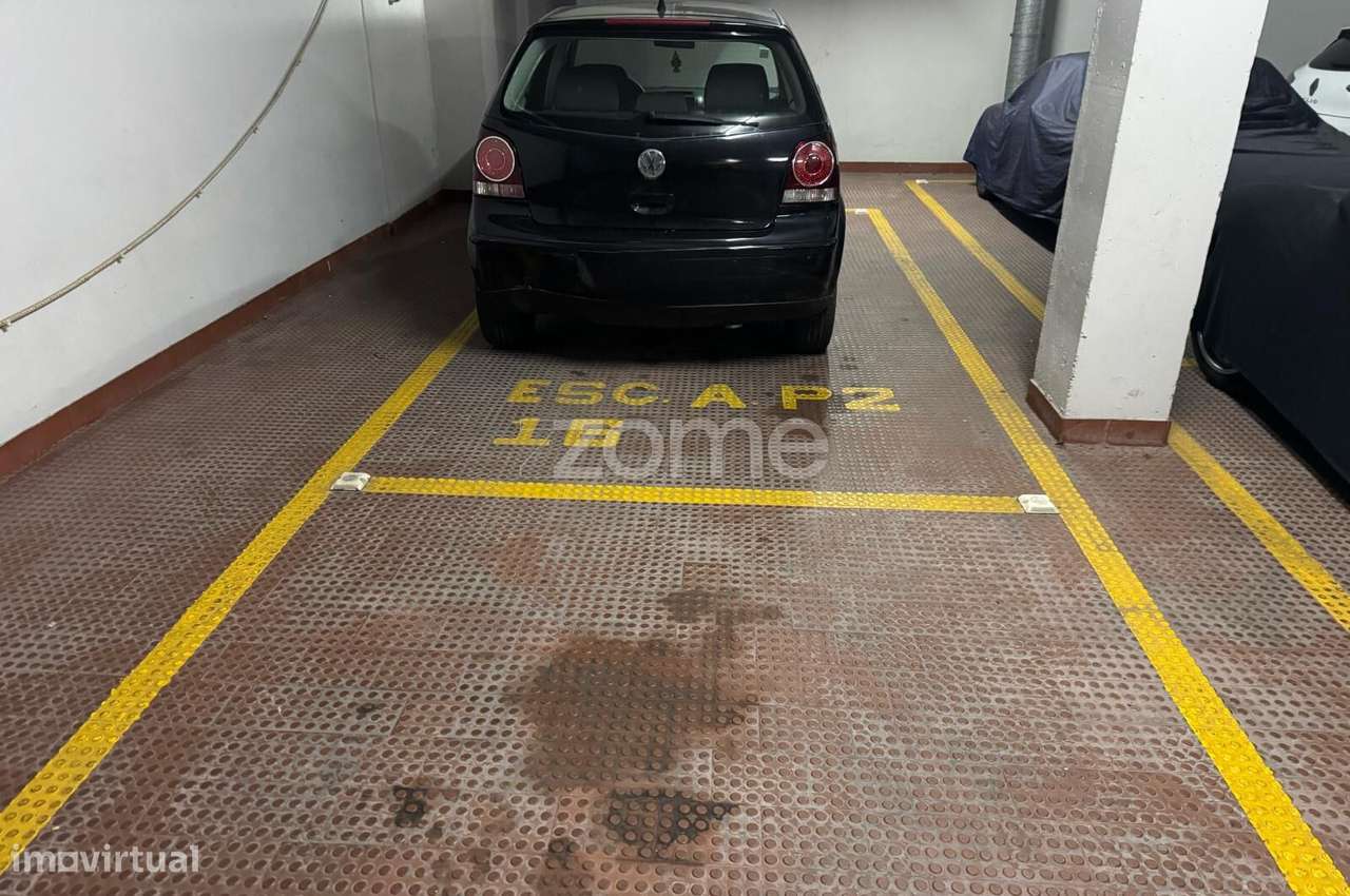 2 Lugares de Estacionamento na R. Robalo Gouveia, 2 Olaias, Areeiro - Grande imagem: 5/9