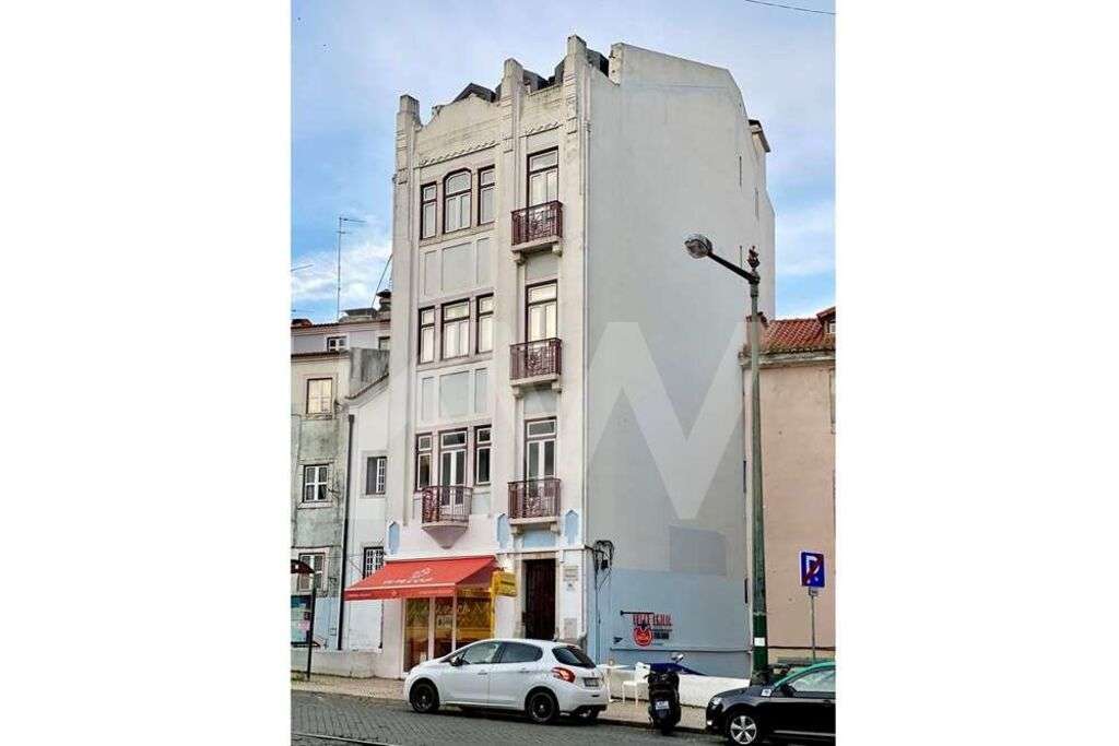 Prédio AV. Dom Carlos I, Santos, Lisboa, Renovado - 4 Ap. Hab. + Loja - Grande imagem: 2/58