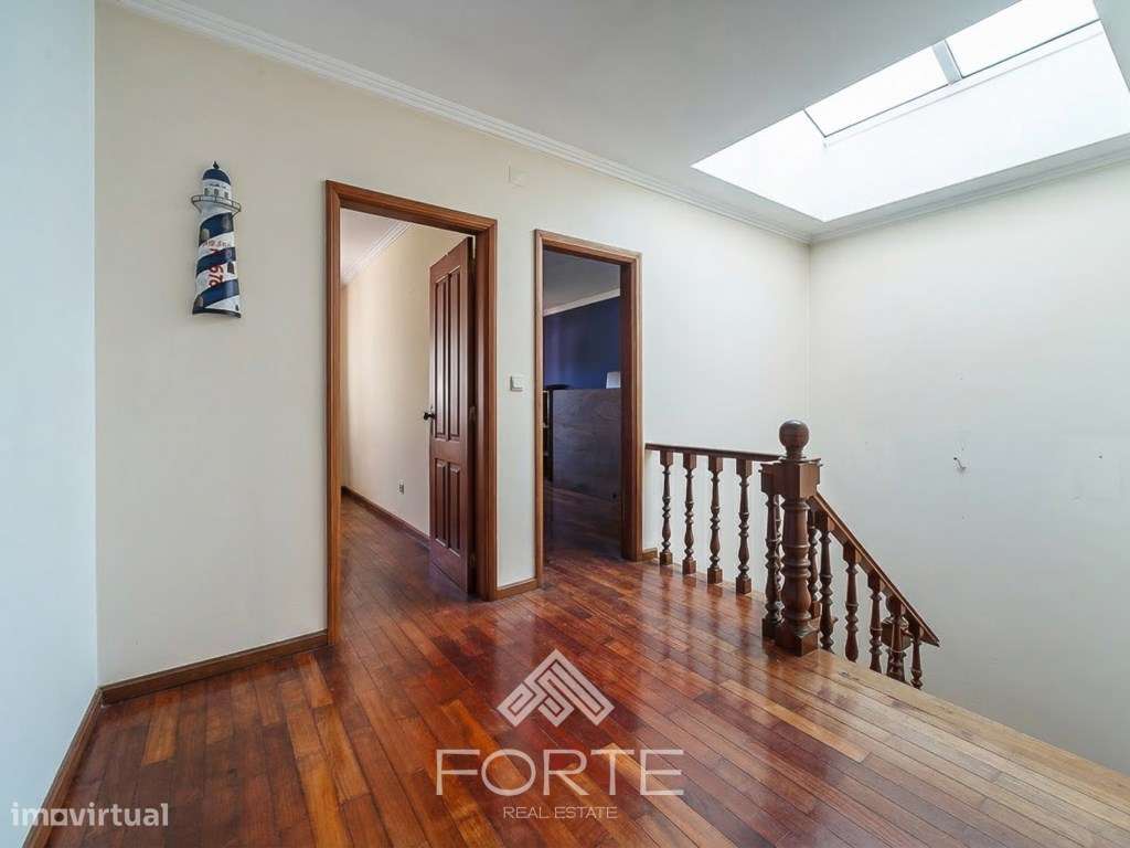Moradia T3+1 em Travanca, Santa Maria da Feira-22