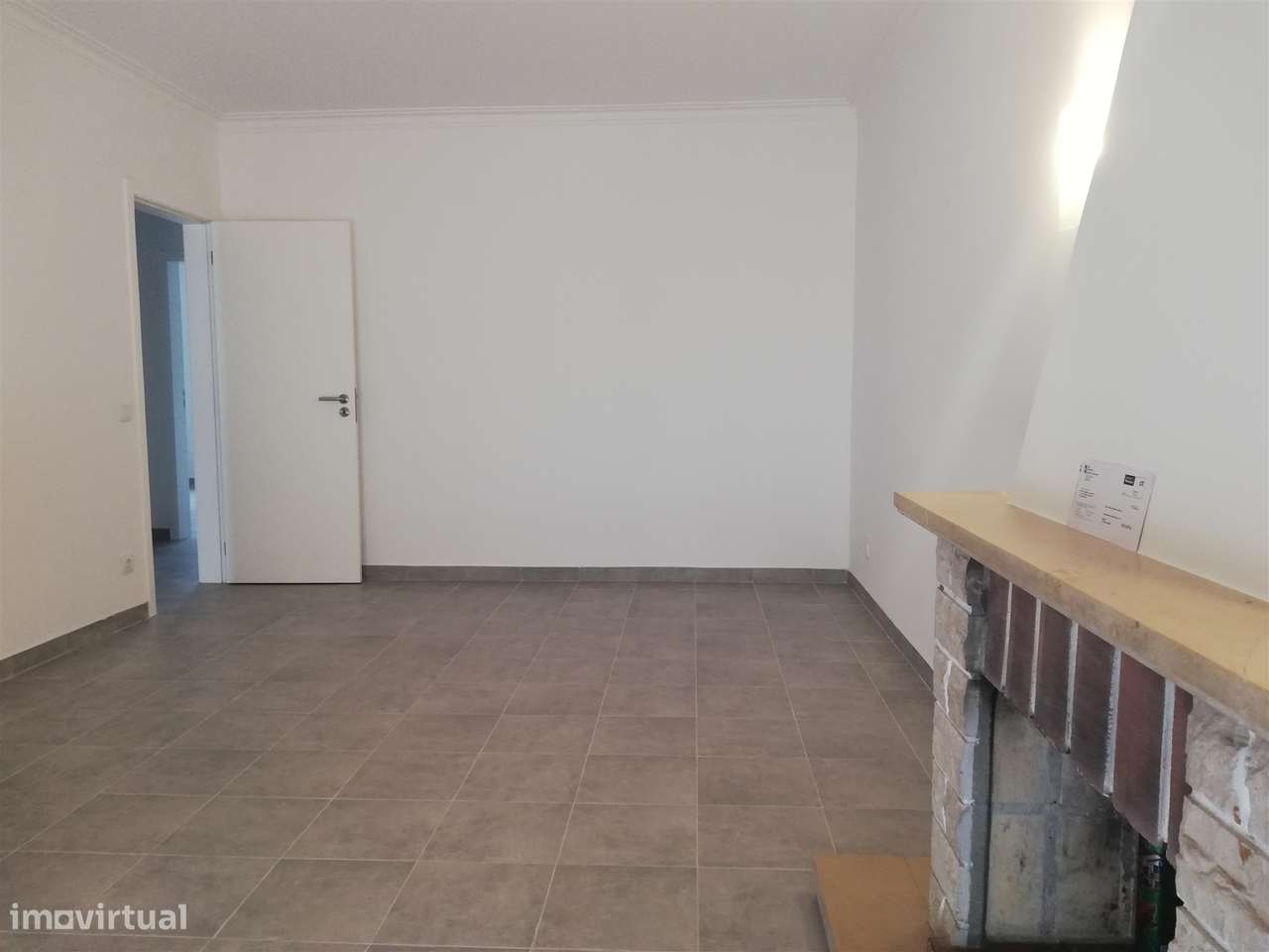 Moradia T7+2 em zona central da Parede. - Grande imagem: 4/33