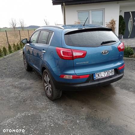 Kia Sportage 2.0 CRDI 4WD Attract - 13