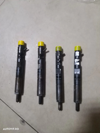 Set Injectoare cod: 28237259 pentru Dacia, Renault Clio 3, Kangoo 2, Captur, 1.5DCI Euro 5 - 1