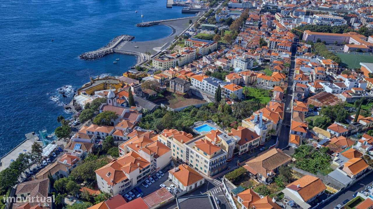 Raridade na Zona Velha do Funchal: Moradia Histórica com 950m2 de Terr - Grande imagem: 5/60