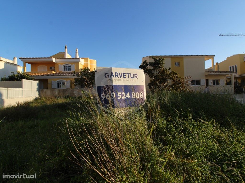 Terreno urbano bem localizado em Portimão, Algarve