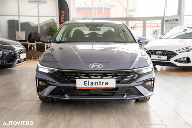 Hyundai Elantra 1.6 l 123 CP 6MT Highway - 9