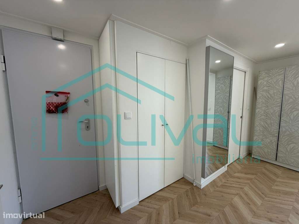 T2 Renovado prédio com elevador-17