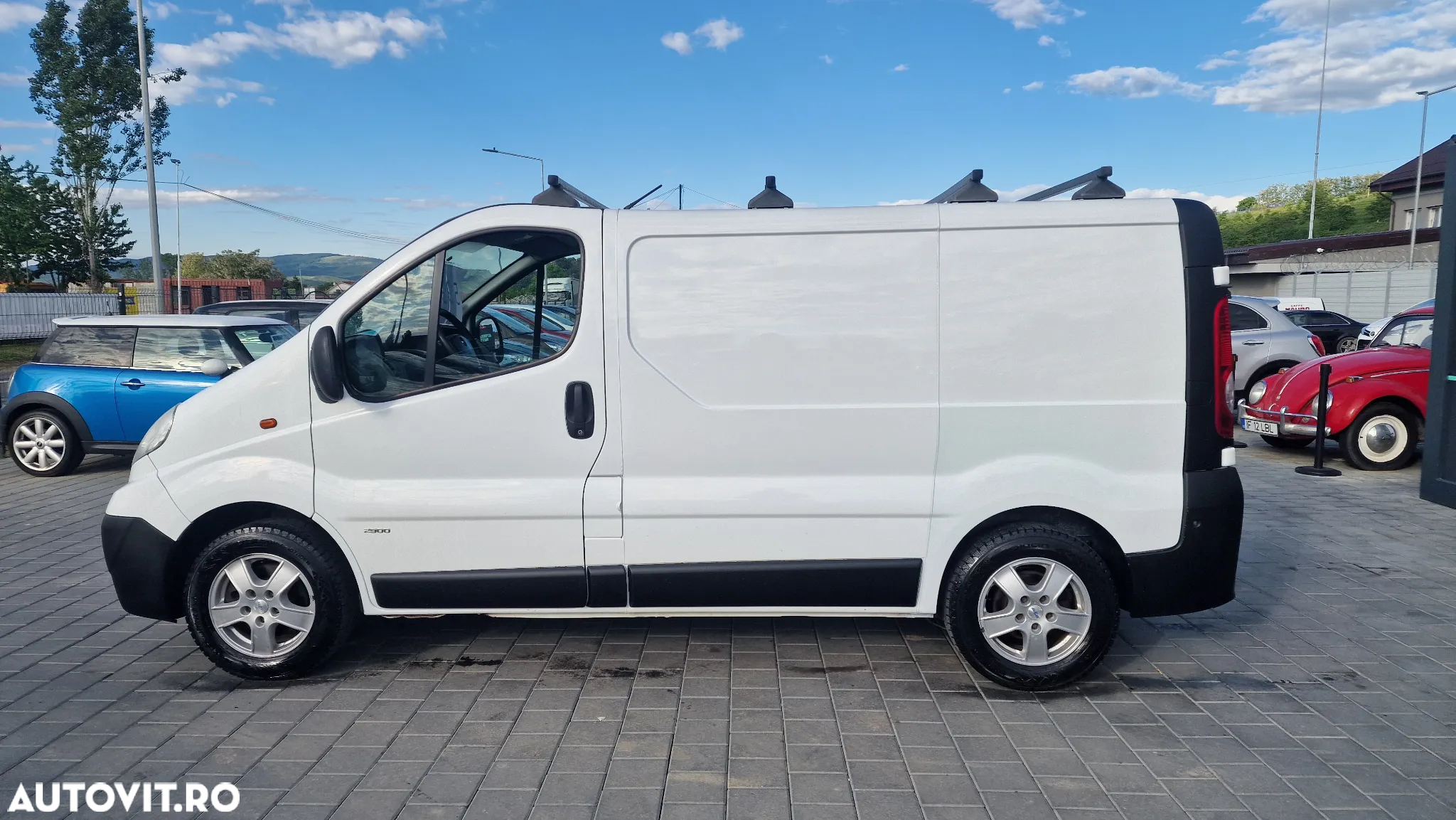 Opel Vivaro - 2