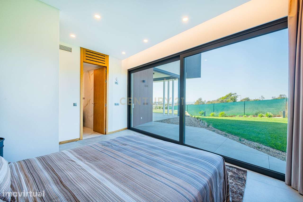 Villa de Luxo com 5 quartos e Vista Mar Panorâmica-22