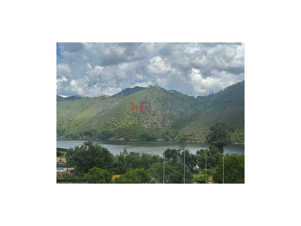 Moradia geminada nova em Águas Belas, Ferreira do Zêzere, com 3 qua...-16