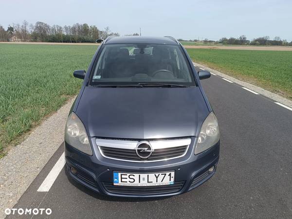 Opel Zafira - 2