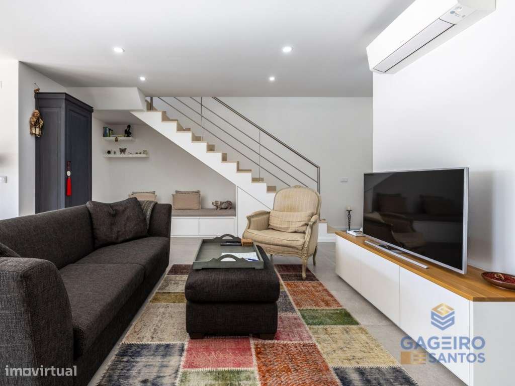 Moradia T4 - Moderna, Inteligente e Eficiente-16