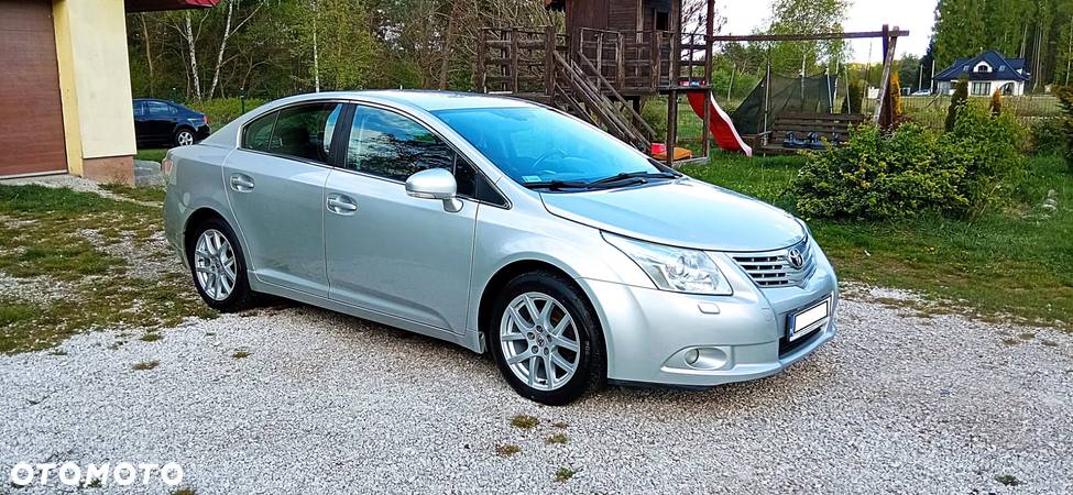 Toyota Avensis 1.8 Sol - 2