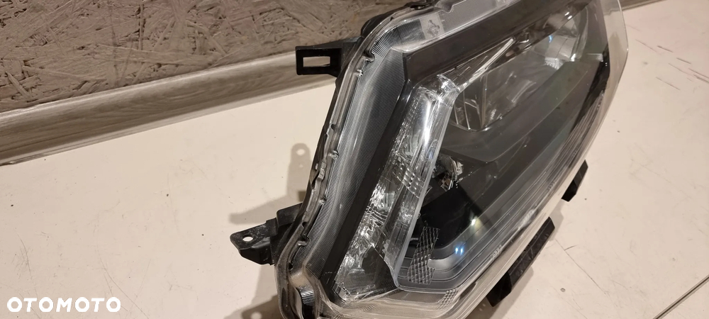 Lampa przód lewa NISSAN XTRAIL T32 LED DRL - 4