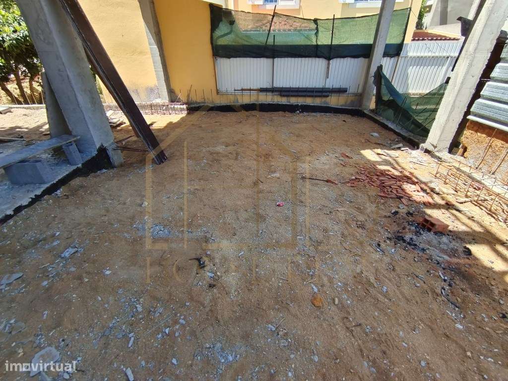 Moradia T3 + 1 com Pérgola. Pinhal do General. Fernão Ferro-11
