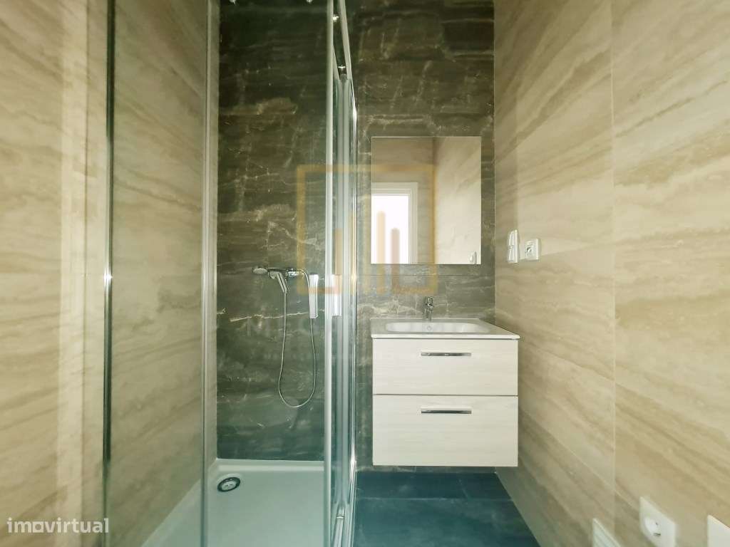 T4, Novo, último piso, em Fojo, Portimão-21