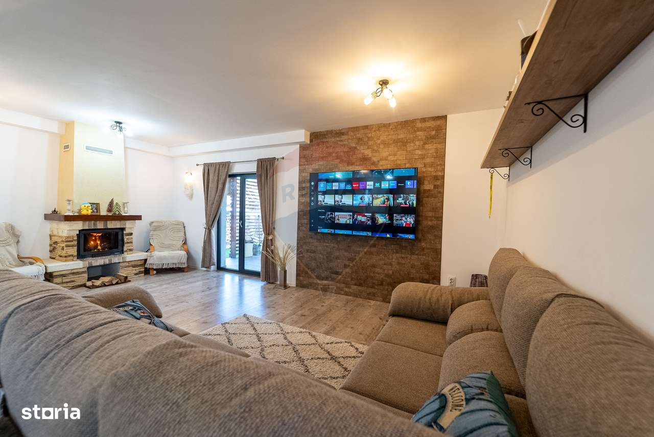 Comision 0%! | Proprietate cu terasa, semineu | 400 mp teren, Izvor! - Imagine principală: 1/20