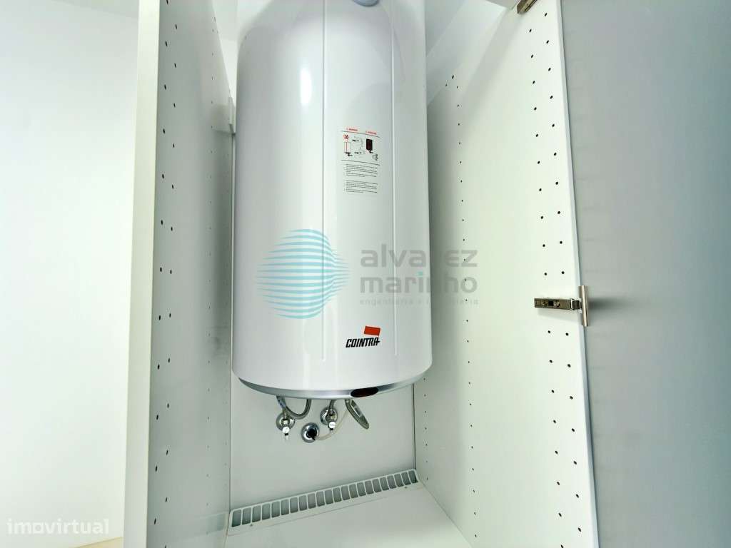 Moradia T3, com espaço exterior e anexo-23