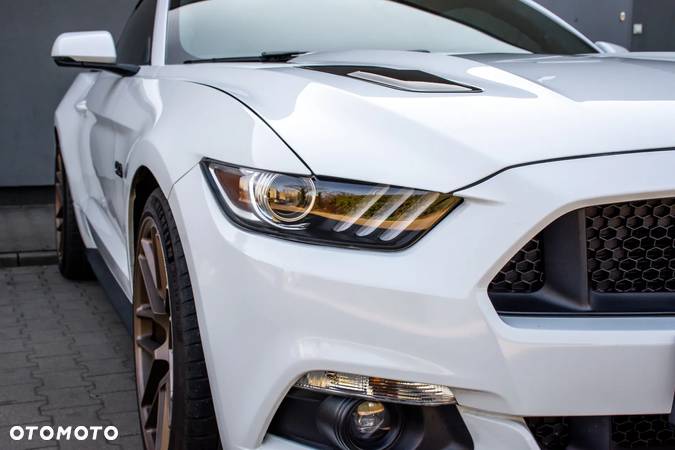 Ford Mustang 5.0 V8 GT - 33