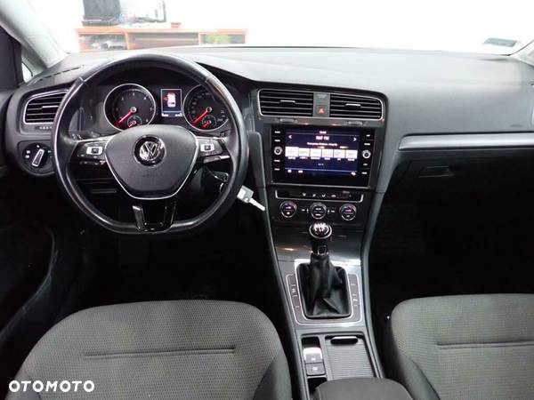 Volkswagen Golf VII 1.6 TDI BMT Comfortline - 7