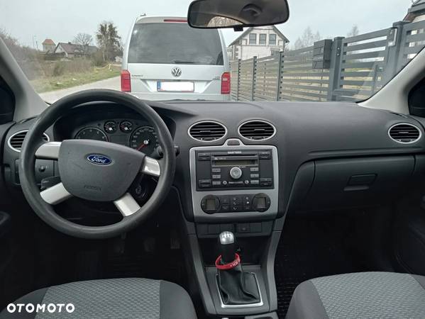 Ford Focus 1.6 Ti-VCT Trend - 5